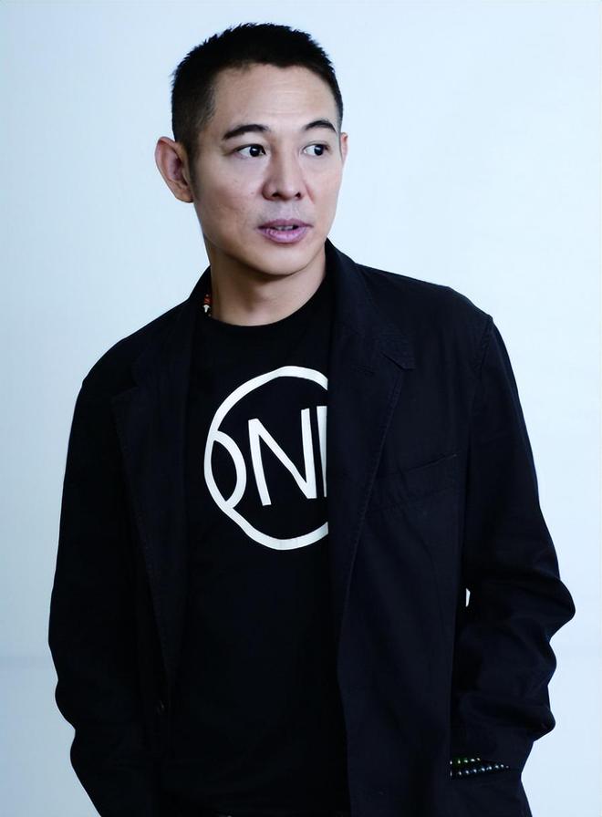 李连杰演的冒险王_李连杰的冒险电影与角色挑战_冒险王李连杰配音