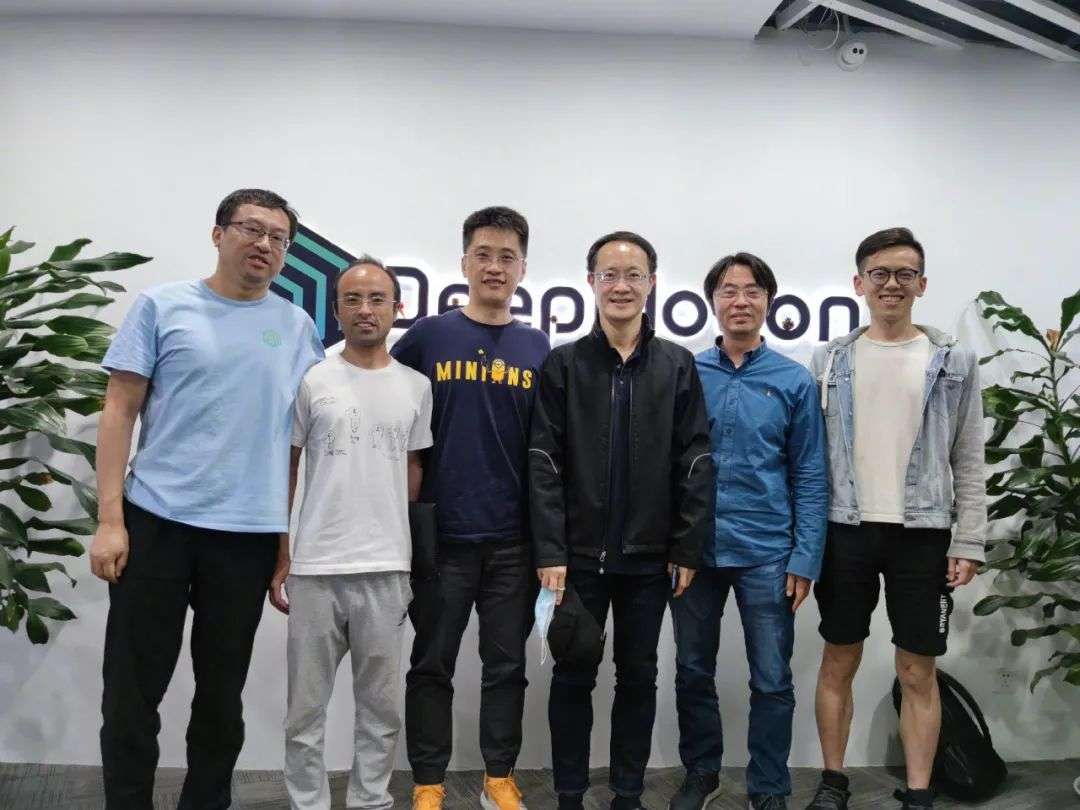 智能与品质并重：小米汽车的市场策略_小米汽车战略_小米进军汽车行业案例分析